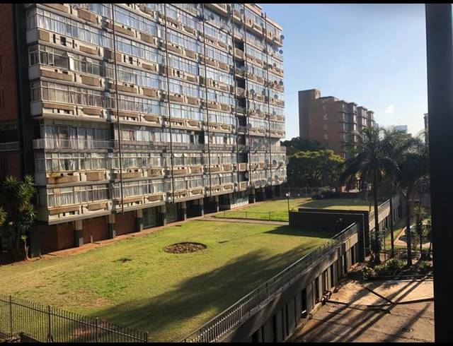 1 BEDROOM APARTMENT FOR SALE IN SUNNYSIDE
